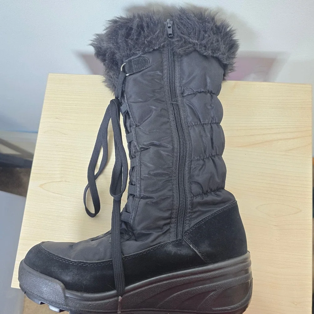 Spring Step Fotios Black Quilted Faux Fur Winter Snow Boots EU 39 8.5 Mid-Calf